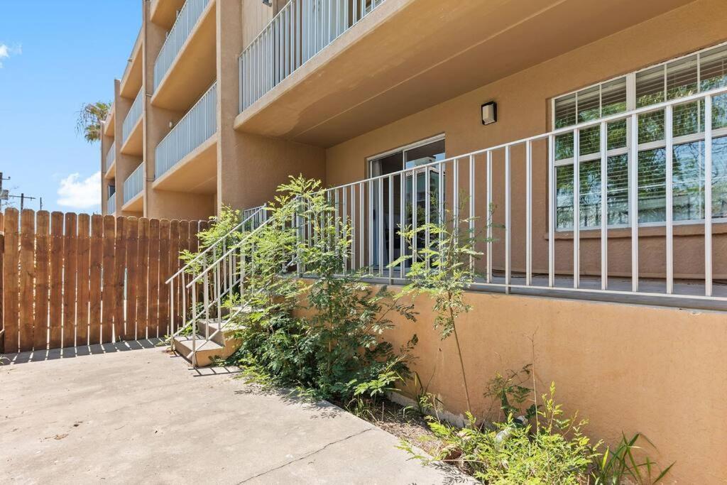 2 Bed 2 Bath 1St Fl Condo By Beach W Washer Dryer South Padre Island Kültér fotó
