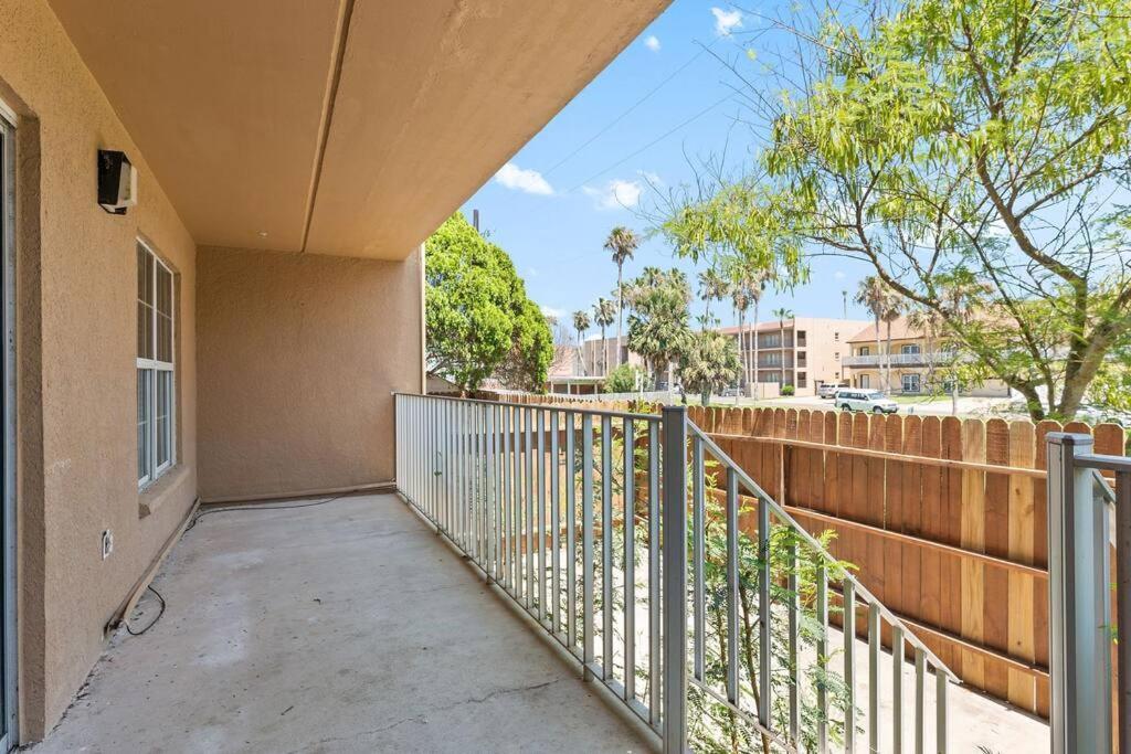 2 Bed 2 Bath 1St Fl Condo By Beach W Washer Dryer South Padre Island Kültér fotó